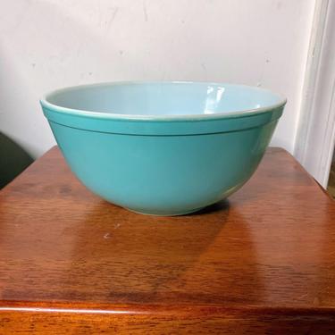 Vintage Pyrex Turquoise Aqua Robins Egg Blue Round Mixing Bowl 403 