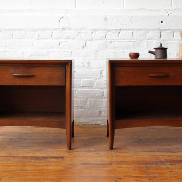 Pair of Broyhill Emphasis Nightstands 
