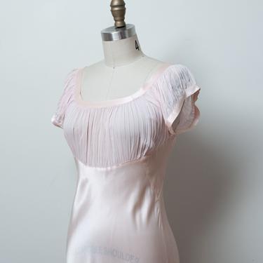 1940s Pale Pink Nightgown 
