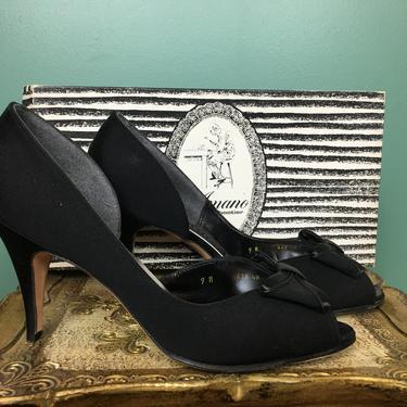 1980s d'orsay shoes, vintage 80s heels, bow shoes, Nordstrom, size 9, amano, peep toe, black satin, 80s does 50s, vegan, formal pumps, box 