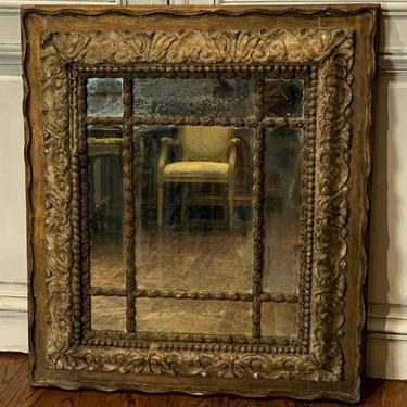 18th Century Italian Baroque Period Carved Giltwood Mirror 