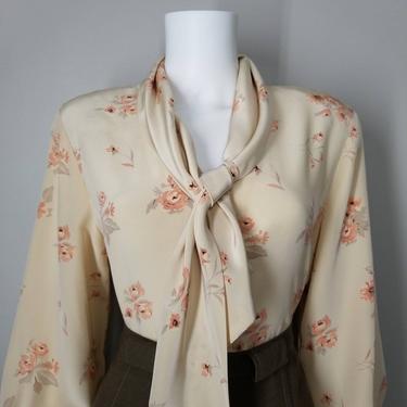 Vintage Silk Scarf Collar Blouse, Medium / Beige Floral Pussybow Blouse / 90s Long Sleeve Button Blouse / Draped Tie Neck Georgette Top 