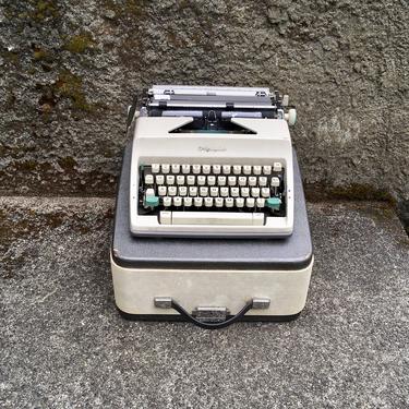 1966 Olympia SM9 Deluxe Portable Typewriter with Case, Rare Senatorial Robot Font, Extra Ribbon 