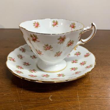 Vintage Hammersley China Tea Cup and Saucer Rose Buds Scalloped 4049 
