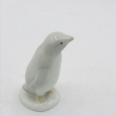 Vintage Penguin Porcelain Figurine from George Good- 2 3/4&amp;quot; no chips 