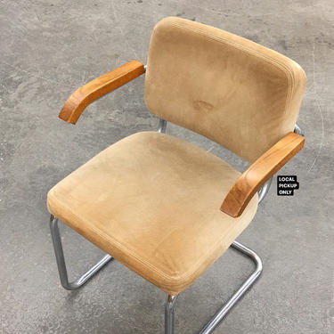 LOCAL PICKUP ONLY ———— Vintage Campaign Chair 