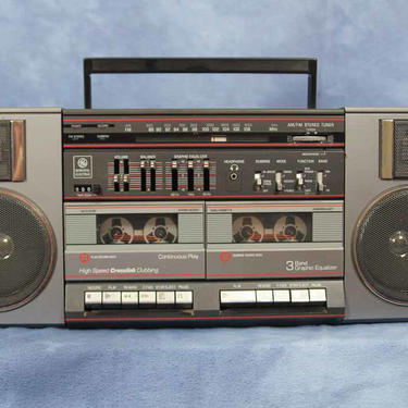 Vintage GE Boombox Portable Stereo, Double Cassette Deck, Detachable Speakers, General Electric 1980s 1990s Ghetto Blaster, Works Perfectly! 