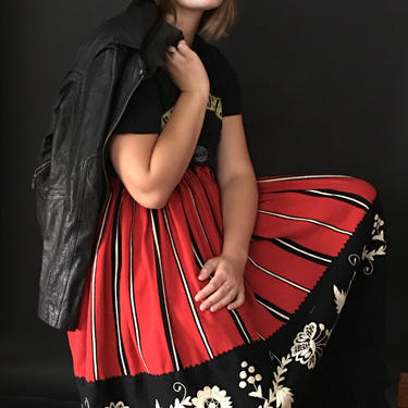 Vintage Maxi Skirt / Wool Maxi Skirt / Red White and Black Skirt / Boho Skirt / Made in Portugal 
