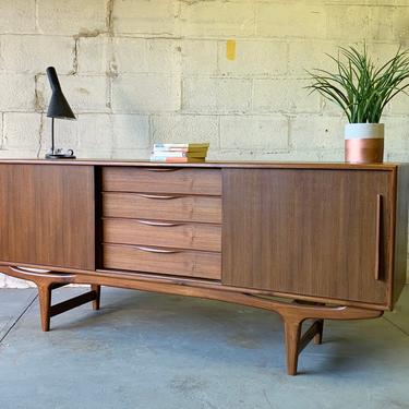 PREORDER // SCULPTED Mid Century Modern styled Danish CREDENZA / media stand / Sideboard 