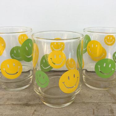 70's Smiley Face Glasses, Set Of 3 Yellow And Green Smile Face Glasses, Vintage Smiley Face Drinkware 
