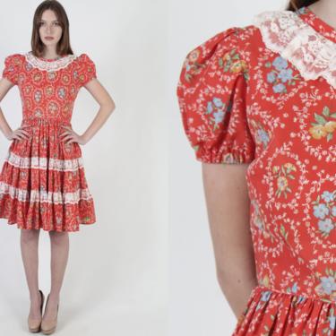 Vintage 70s Square Dancing Dress / Red Colonial FloralPrint / 1970s Garden Country Full Skirt Mini Dress 