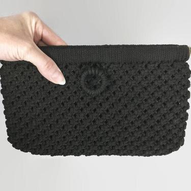 VINTAGE 60s 70s Black Macrame Crochet Flex Hex Frame Pop-Open Clutch Handbag | 1960s 1970s Purse Pocketbook | Spring Action Closure Frame 