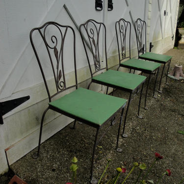 Salterini wrought iron laurel leaf dining chairs  ***READ LISTING BEFORE purchasing**** 