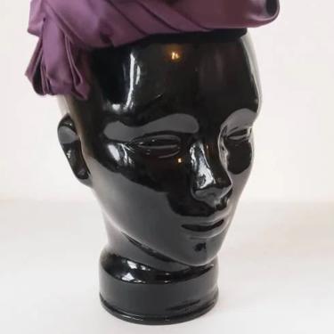 1950s Purple Satin Sculpted Cocktail Hat / 50s Fascinator Party Dressy Evening Hattie Carnegie 