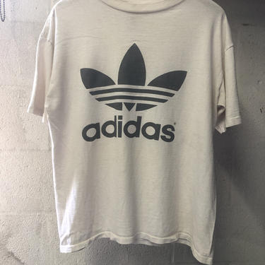 Vintage 90s Adidas T-shirt. M 4109 