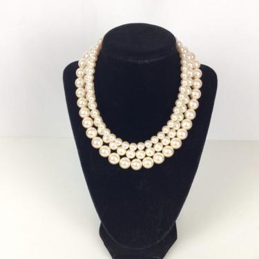 Vintage 80s Pearl choker | Vintage faux pearl three strand choker | 1980s Richelieu multi strand necklace 