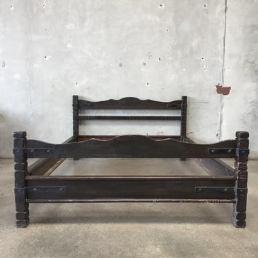 Monterey Style Full Size Bed