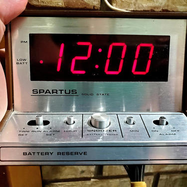 Retro Alarm Clock Spartus 