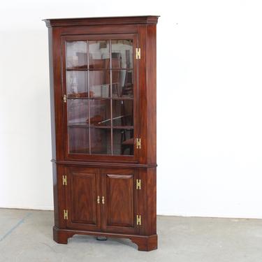 Henkel Harris Model 1114 Mahogany Large Corner Cabinet 