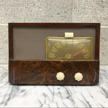 Vintage Radio Retro 1940s Emerson Radio and Television + Model 541 + Wooden Case + Tube Radio + Audio + Home and Office Decor 