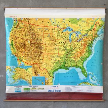 Vintage Pull Down School Map of The United States