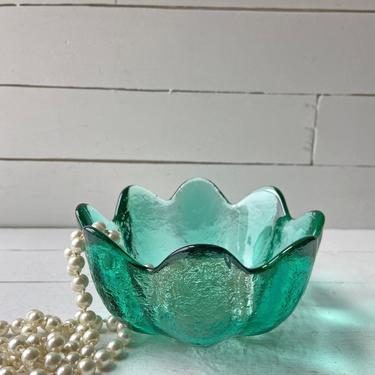 Vintage Glass Blenko Teal Lotus Bowl With Eight Petals // Green, Boho Catch, Jewelry Bowl, Ring Dish // Perfect Gift 