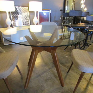 MID CENT MODERN STYLE ROUND TABLE WITH GLASS TOP