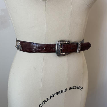 1990s Silver Dog Talbots leather belt, novelty puppy and dog details 