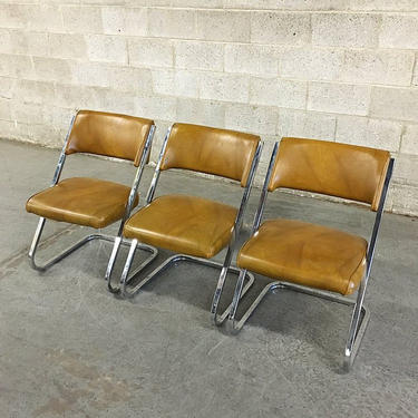LOCAL PICKUP ONLY----------Vintage Interlake Chairs 