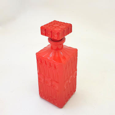 RED Geometric Square Glass Decanter Bud Vase Dry Flower Display Stand Mid Century Modern Home Office Boutique Salon Business or Bathroom 