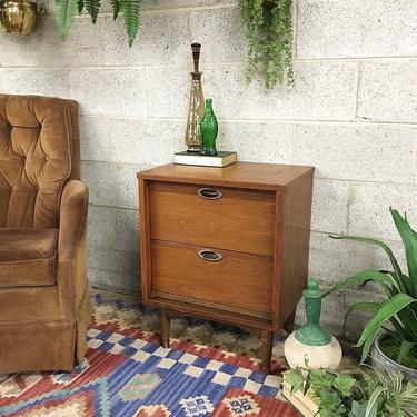 LOCAL PICKUP ONLY ---------------- Vintage mcm Nightstand 