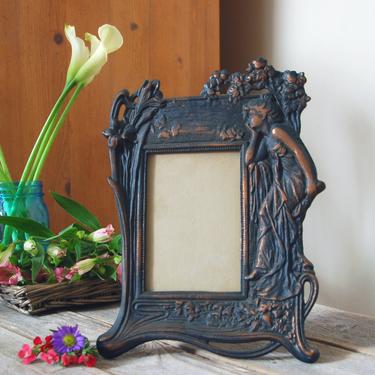 Vintage Art Nouveau picture frame / cast metal with copper finish stand frame / brocante decor / French woman and flowers photo frame 