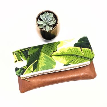 Green Palm Clutch: Fold Over Clutch, Vegan Leather Bag, Vegan Clutch, Bridesmaid Gift, Plant Bag, Tropical Bag, Plant Clutch 