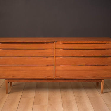 Vintage Danish Teak Eight-Drawer Dresser by Ib Kofod-Larsen for Fredericia 