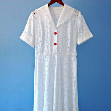 White Eyelet Dress 1950s White Cotton Tea Length Shirt Dress Vintage 50s Shirtwaist Swing Day Dress Floral Cutout Shawl Collar Small Medium