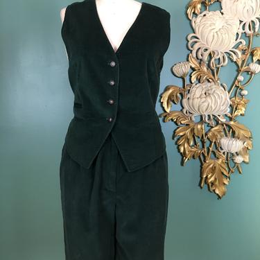 1980s 2 piece set, vest and shorts, vintage shorts set, green corduroy, high waist shorts, size medium, Bermuda shorts, 1980s corduroy vest 
