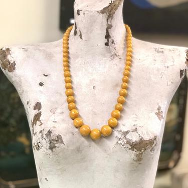 Vintage Necklace, Beaded Necklace, Orange Necklace, Vintage Jewelry, Orange Beads, Strand Necklace, Costume Jewelry, Mothers Day Gift, Beads 