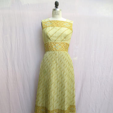 Vintage Alfred Shaheen 1970's Yellow Print Long Maxi Dress Hostess Gown Block Print Fabric Hawaiian Resort 28&amp;quot; Waist Small Medium 