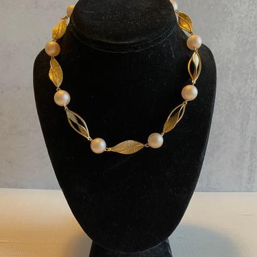 Vintage 50s Pearl Choker Gold-Tone Twisty Spacers 