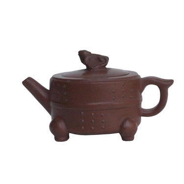 Chinese Handmade Yixing Zisha Clay Teapot With Artistic Accent ws122E 