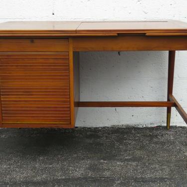 John Widdicomb Mid Century Lift Top Vanity Table Desk with Tambour Door 2546