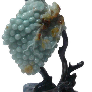 Chinese Collectible Natural Green Jade Stone Carved Grape-look Display Art vs058E 