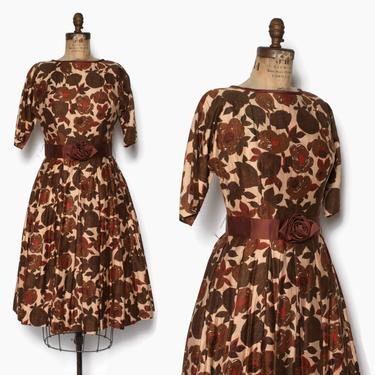 Vintage 50s Cotton Day Dress / 1950s Brown Floral Full Skirted Dress with Belt 
