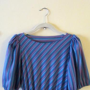 Diagonal-Striped Dress S 32-35 Bust 22-30 Waist 