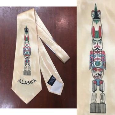 Vintage 1950s Alaska Totem Pole Rockabilly Swing Tie, 1940s Tie, 1950s Tie, Vintage Shirt, Vintage Tie, Vintage Clothing 