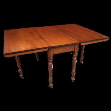 Antique Early American Colonial Gate-Leg Drop-Leaf Dining Table