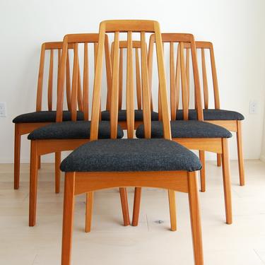 Set of 6 Mid Century Modern Benny Linden Teak Dining Chairs with Black Wool Upholstery 