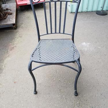 Outdoor Metal Chair 17.5 W x 18 D x 32.5 H