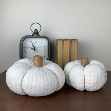 Handmade sweater pumpkins, set of 2, white, large 