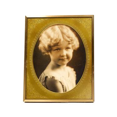 ANTIQUE: Old Photographs on Metal Frame - Standing Frame - Oval Frame - Girl Photograph - SKU Wall-24 25-00013334 